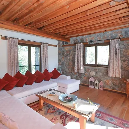 Gonul Evi Feriehus *